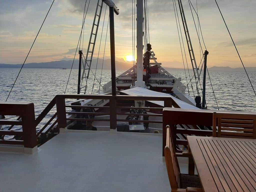 Sumbawa to Komodo Cruise