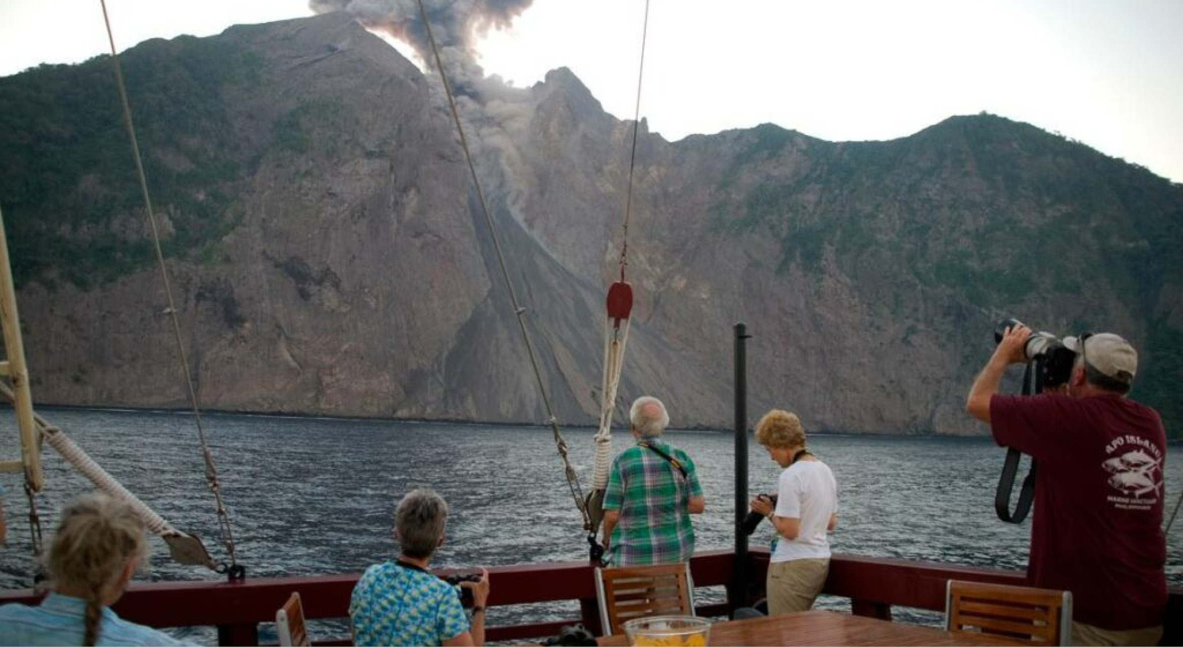 Guests-watching-Komba-eruption-1024x686