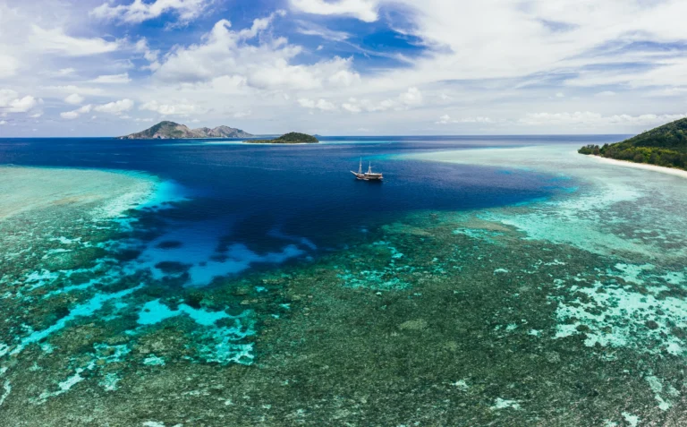 Forgotten Islands liveaboard booking