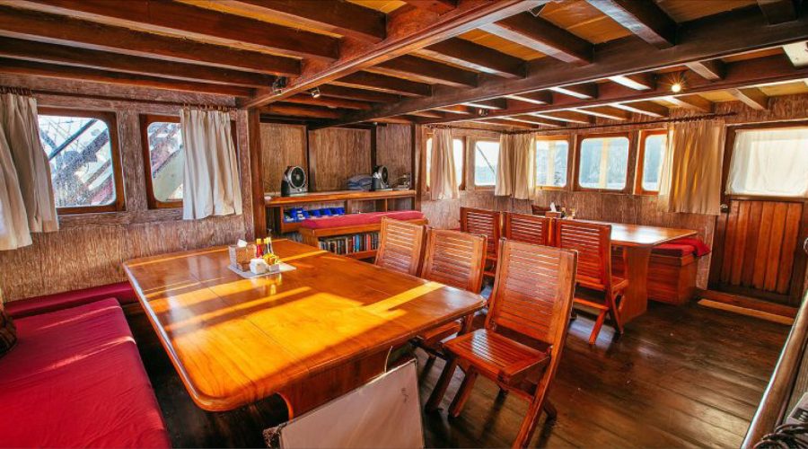 Experience unforgettable liveaboard in Indonesia
